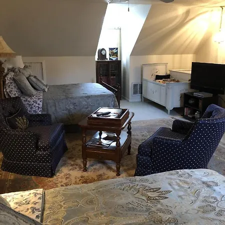 Angies B&B-2